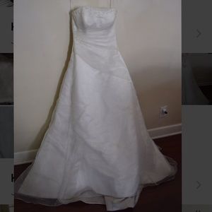 Maggie Soterro Wedding Dress